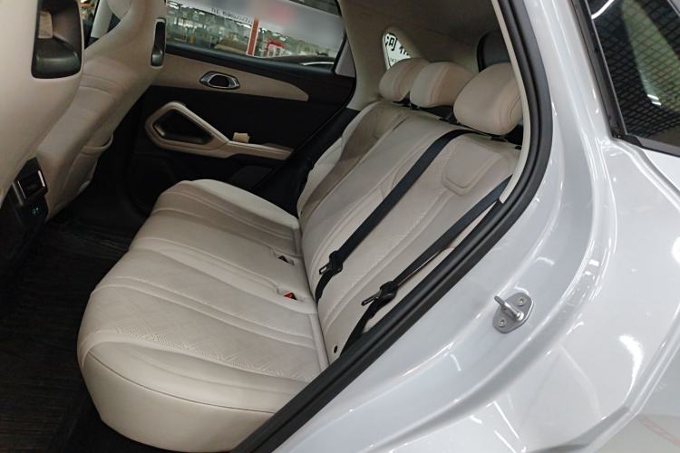 Used BYD Yuan UP 2025 Intelligent Driving Version 401 km Leading Edition
