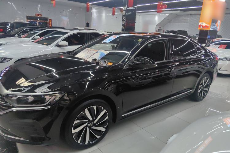 Used Volkswagen Passat 2024 380TSI Dragon Edition
