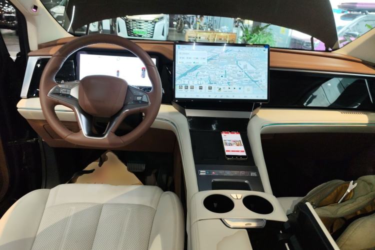 Used BYD Xia 2025 DM-i 1.5T 180km Beyond Edition
