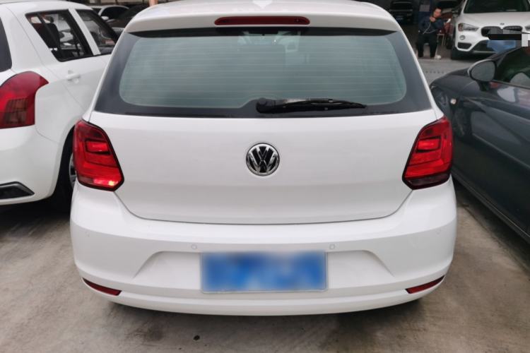 Used Volkswagen Polo 2016 1.6L Automatic Comfort Model
