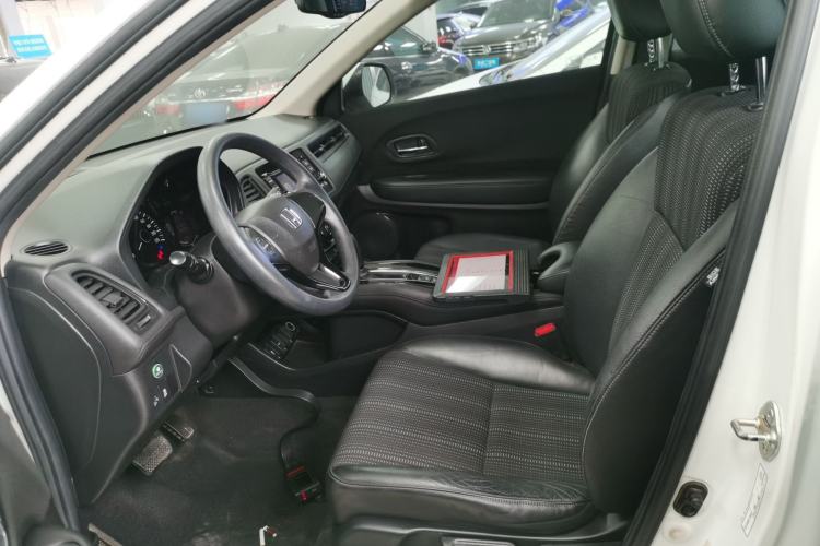 Used Honda Vezel 2016 1.8L CVT Front-Wheel Drive Pioneer Edition
