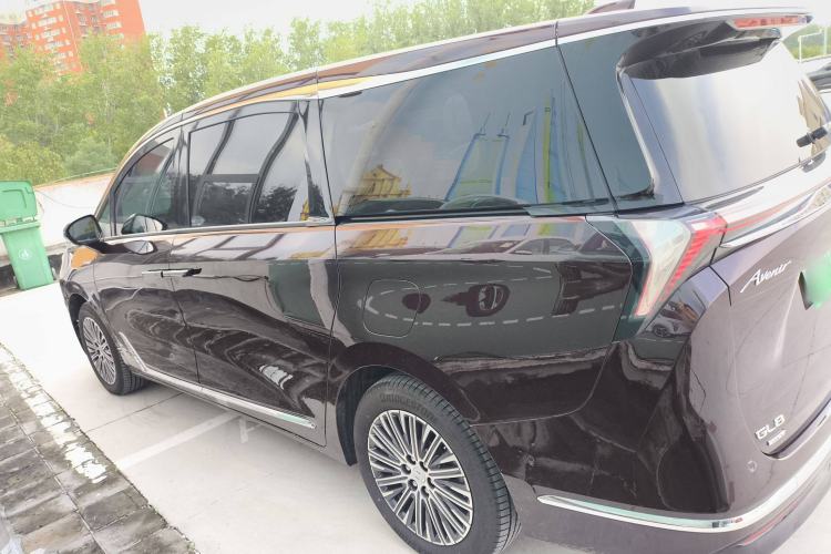 Used Buick GL8 New Energy 2024 Lu Zun Luxury Edition 7-Seater
