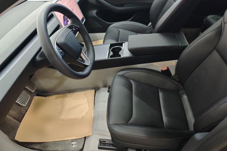 Used Tesla Model 3 2025 Rear-Wheel-Drive Version
