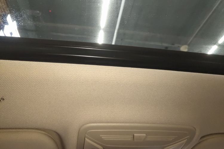 Used Hongqi HS5 2022 Facelifted Version 2.0T Smart Connect Flagship All-Wheel-Drive Edition
