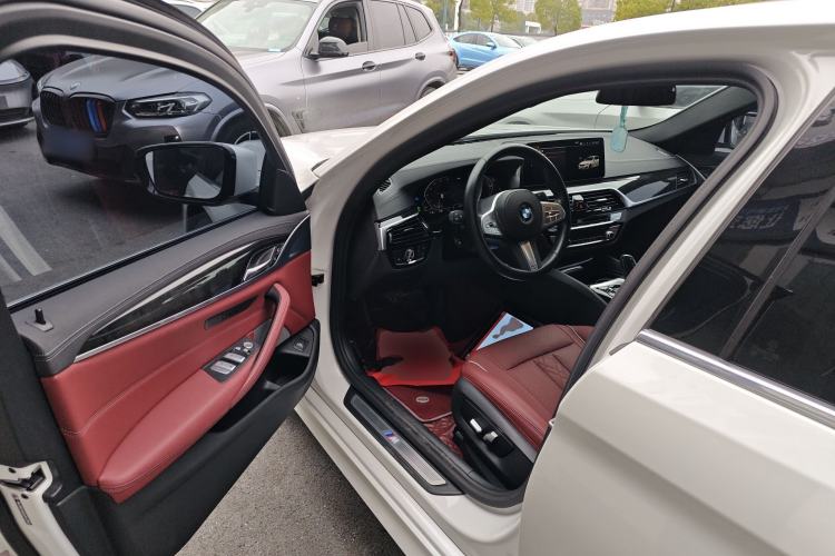 Used BMW 5 Series 2022 Second Facelift 525Li M Sport Package