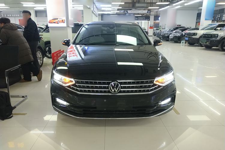 Used Volkswagen Magotan 2023 2 Million Units Commemorative Edition 330TSI DSG Luxury Version