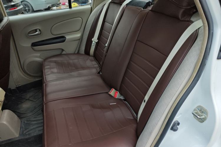 Used Venucia D50 2015 1.6L Manual Fashion Edition
