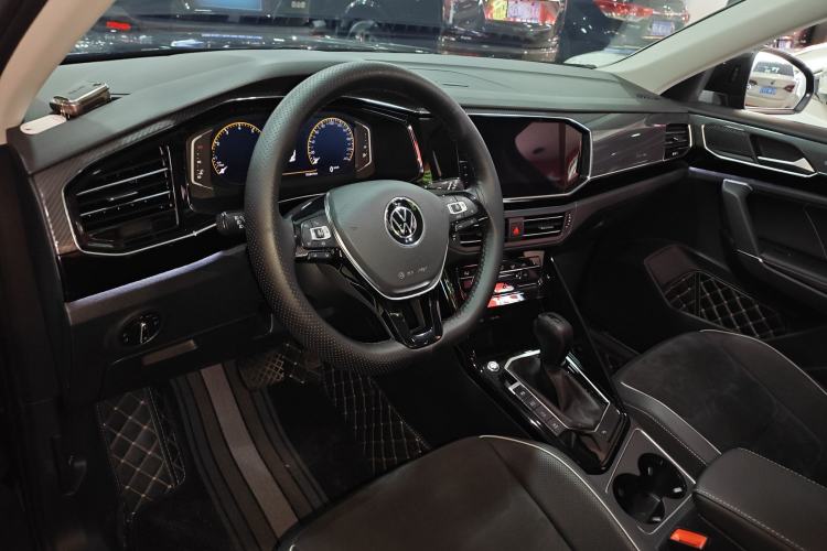 Used Volkswagen Tayron 2020 330TSI Two-Wheel Drive Luxury Connected Pro Edition
