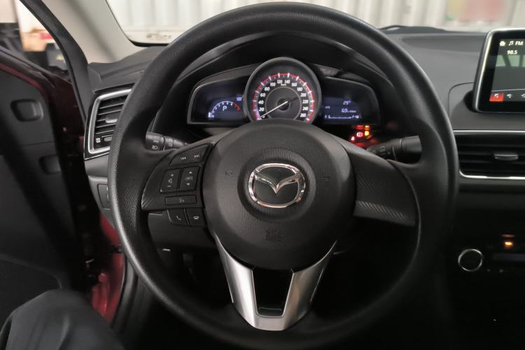 Used Mazda Mazda 3 Axela 2016 Sedan 1.5L Automatic Luxury Model