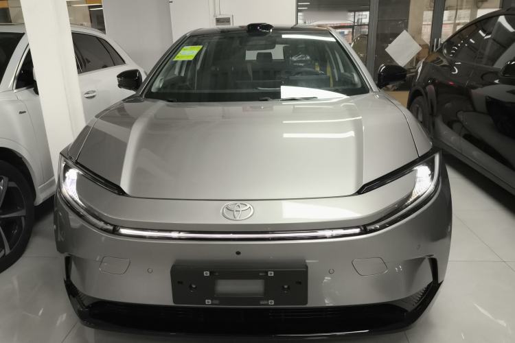 Used Toyota bZ5 2025 Model 630 MAX Smart Driving Edition
