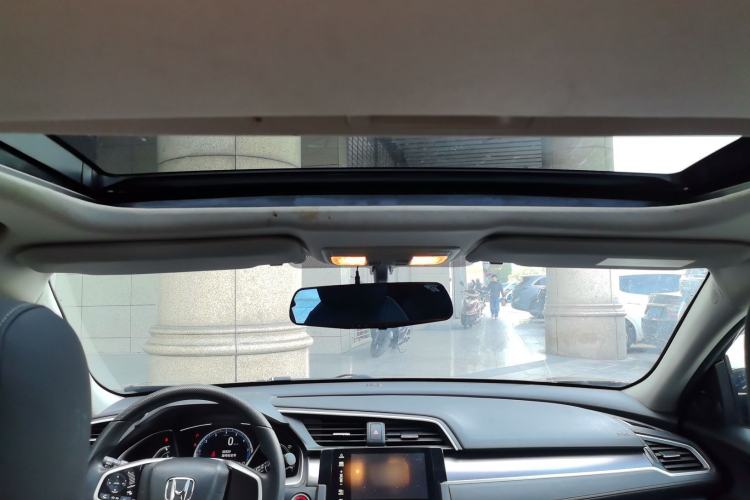 Used Honda Civic 2016 220TURBO CVT Luxury Edition
