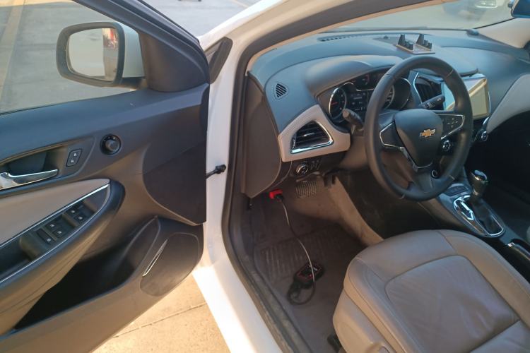 Used Chevrolet Cruze 2015 1.4T DCG Luxury Edition
