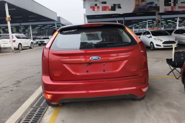 Used Ford Focus 2013 Hatchback Classic 1.8L Automatic Base Model
