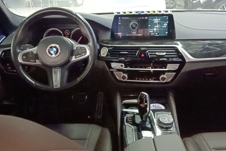 Used BMW 5 Series 2018 525Li M Sport Package