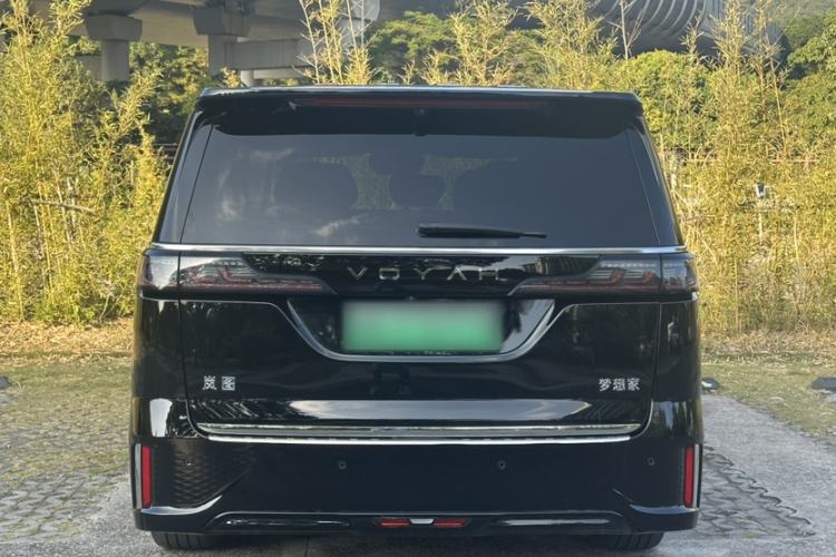 Used VOYAH Dream 2025 PHEV Four-Wheel-Drive Flagship Version – Qiankun Edition
