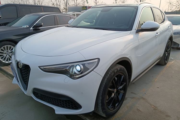Used Alfa Romeo Stelvio 2017 2.0T 200HP Luxury Edition