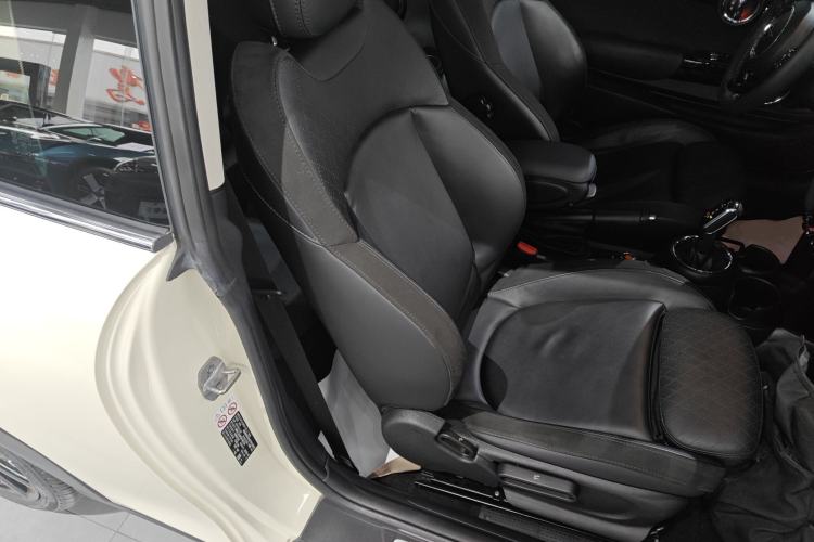 Used MINI MINI 2018 1.5T COOPER Artist