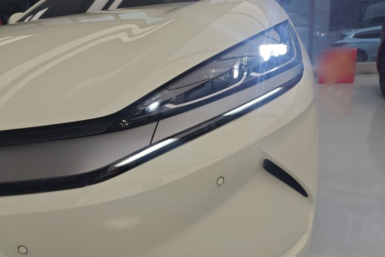 Used BYD Qin L 2025 EV 545KM Beyond Version
