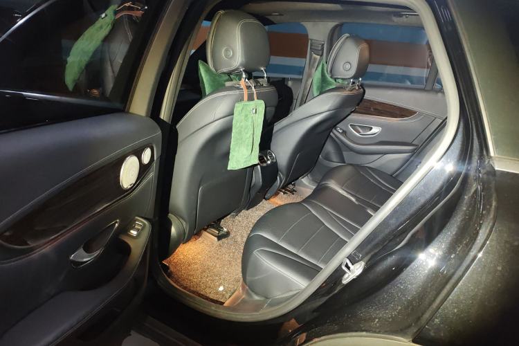 Used Mercedes-Benz GLC 2017 GLC 260 4MATIC Luxury Model