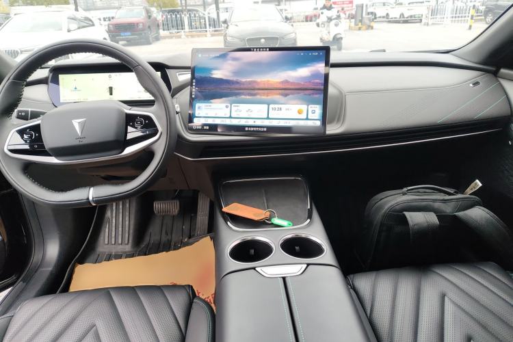 Used  SL03 2023 200Max Range-Extended Version
