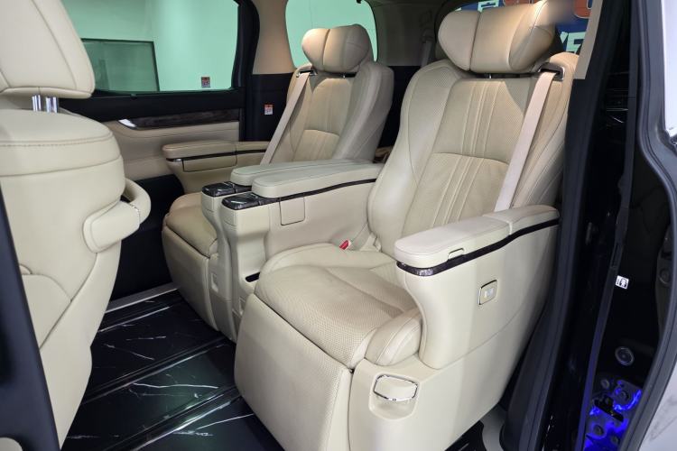 Used Toyota Alphard 2021 Dual-Engine 2.5L Prestige Edition
