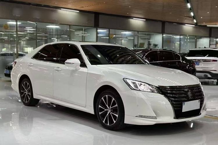 Used Toyota Crown 2018 2.0T Fashion Edition
