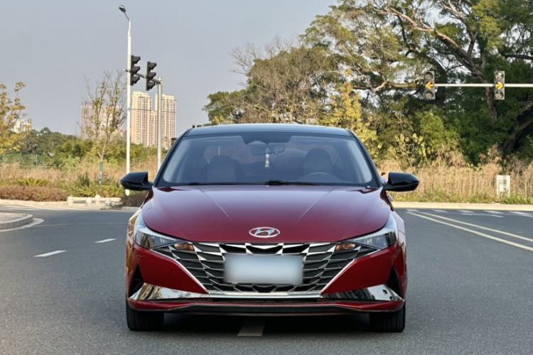 Used Hyundai Elantra 2021 1.5L CVT LUX Prestige Edition
