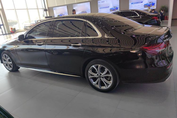 Used Mercedes-Benz E-Class 2021 E 300 L Sporty and Stylish Model
