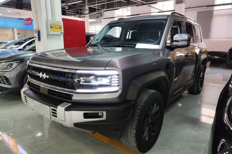 Used Formula Leopard Leopard 5 2023 Navigator Edition