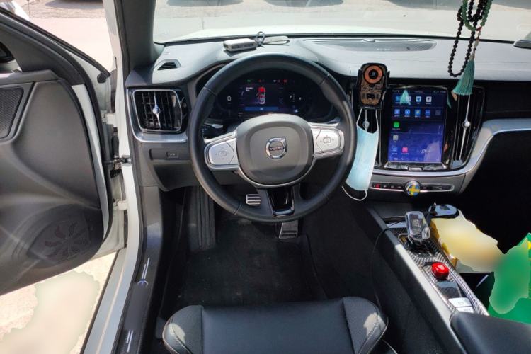 Used Volvo S60 2024 B5 Zhiya Sport Edition
