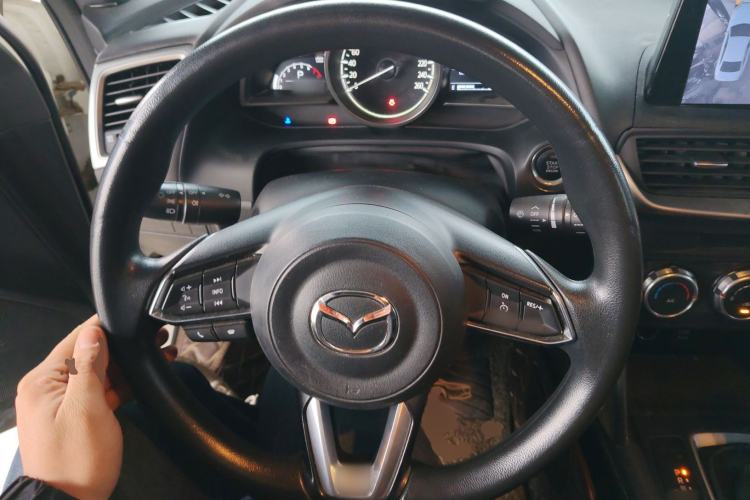 Used Mazda CX-4 2018 2.0L Automatic Two-Wheel Drive Blue Sky Dynamic Version China V Standard