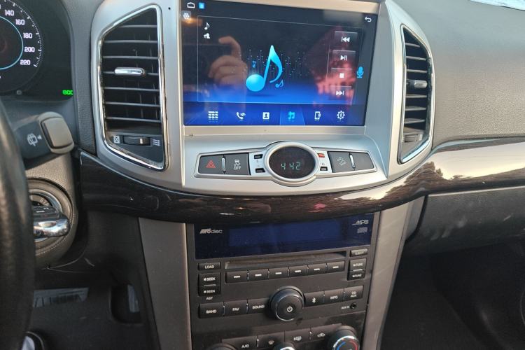 Used Chevrolet Captiva 2014 2.4L 4x4 Flagship Edition 7 Seats
