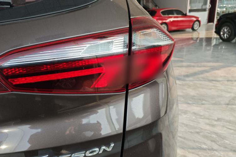 Used Hyundai Tucson 2019 280TGDi Dual-Clutch Two-Wheel Drive Fashion Edition China V Standard