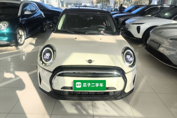 Used  MINI 2022 1.5T COOPER Classic Edition Five-Door Version
