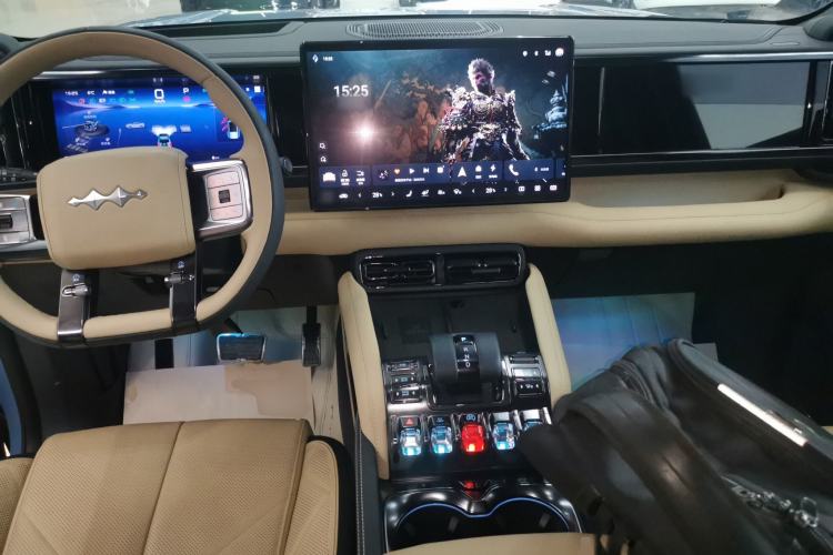 Used  Leopard 5 2023 Navigator Edition
