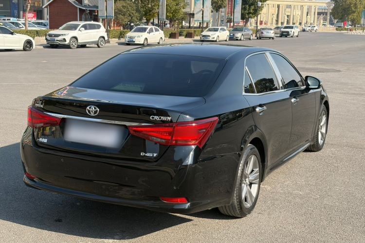 Used Toyota Crown 2015 2.0T Fashion Edition
