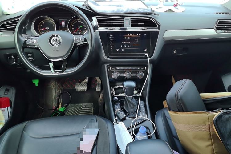 Used Volkswagen Tiguan L 2019 Revised 330TSI Automatic Two-Wheel Drive Smart & Luxury Edition China VI Standard
