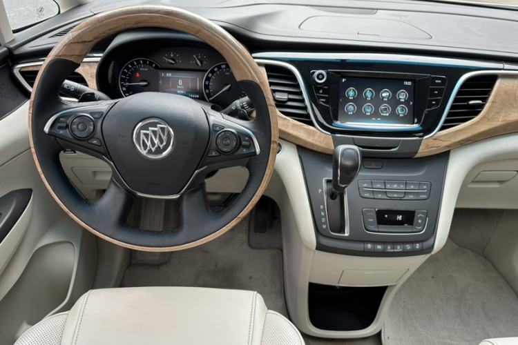 Used Buick GL8 2018 ES 28T Comfort Model China VI Standard