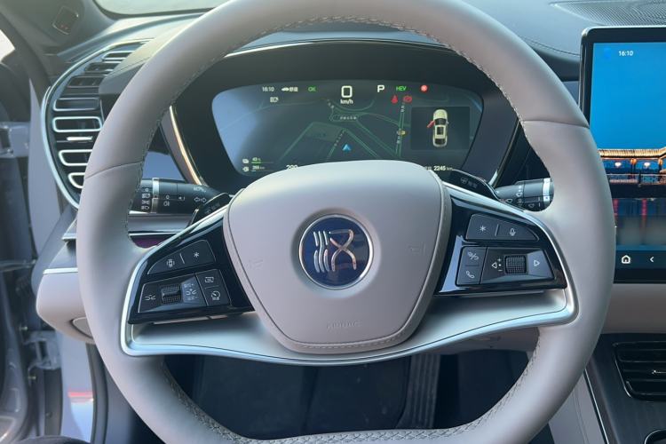 Used BYD Han 2025 DM-i Intelligent Driving Edition 125KM LiDAR Flagship Model
