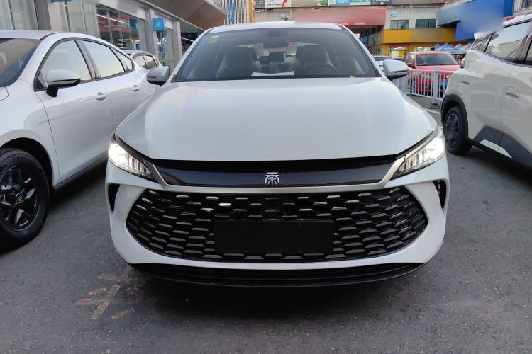 Used BYD Qin PLUS 2025 DM-i Smart Drive 55KM Leading Model