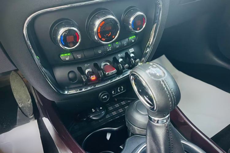 Used  Clubman 2016 Revised Version 1.5T COOPER Connoisseur Edition
