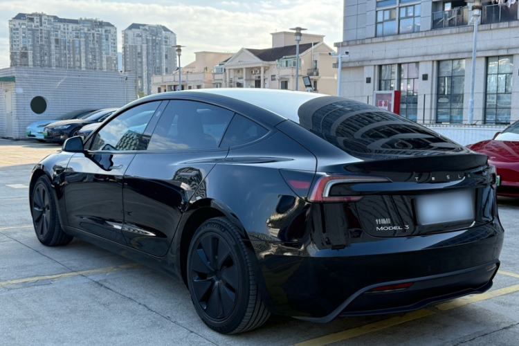 Used Tesla Model 3 2023 Rear-Wheel-Drive Version
