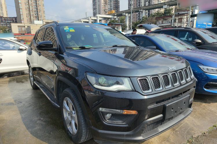 Used  Compass 2017 200T Automatic Family Edition