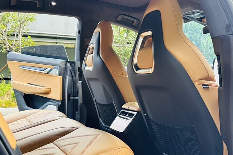 Used Zeekr 001 2023 WE Edition 100 kWh
