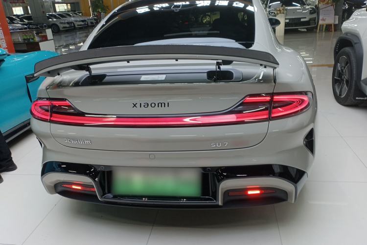 Used  SU7 2024 Four-Wheel Drive Ultra-Long Range Advanced Intelligent Driving Max Edition
