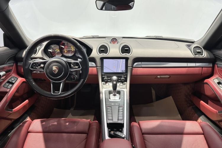 Used Porsche 718 2022 Cayman 2.0T
