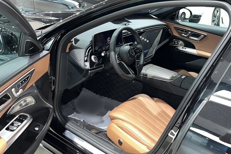 Used Mercedes-Benz E-Class 2025 E 300 L Luxury Model