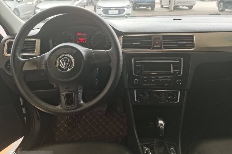 Used Volkswagen Santana 2015 1.6L Automatic Comfort Edition
