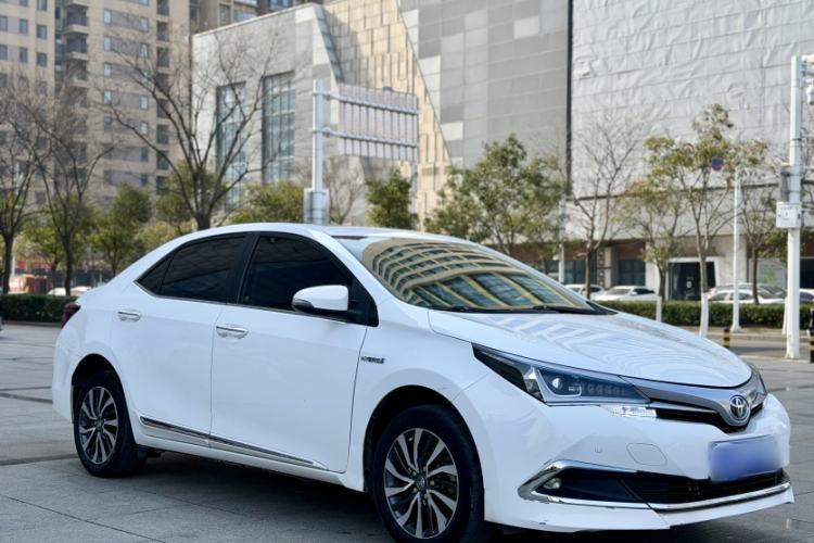 Used Toyota Corolla 2017 Revised Dual-Engine 1.8L E-CVT Elite Edition
