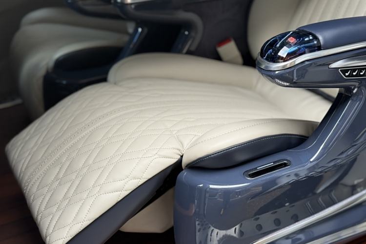 Used Buick GL8 2022 Land Cruiser Executive Class 652T Comfort Model
